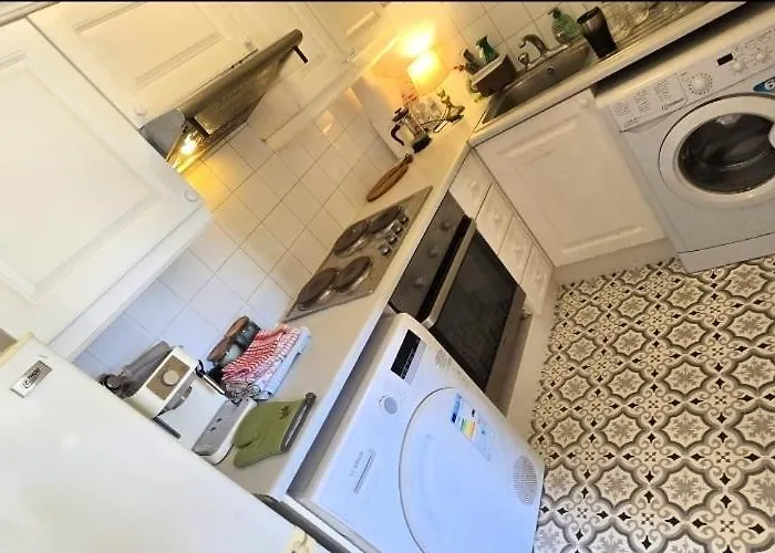 Cosy Tallaght Homestay *